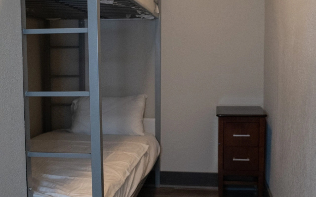 photo 4 of Americas Best Value Inn - Dearborn