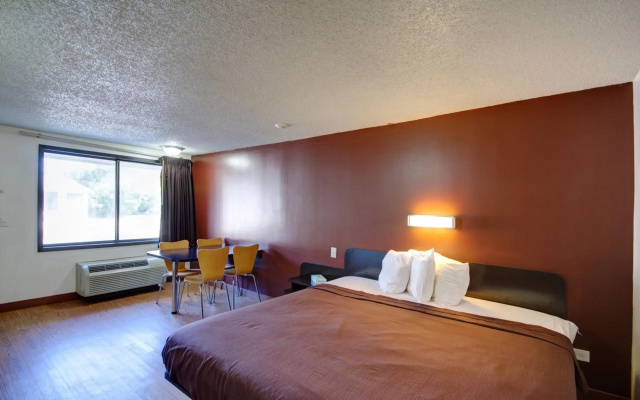 photo 4 of Americas Best Value Inn Heath Newark