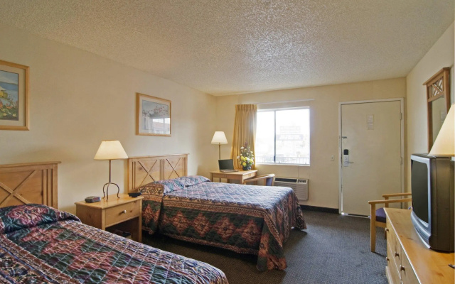 photo 4 of Motel 6 Henderson, NV