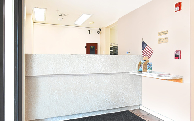 photo 2 of OYO Inn & Suites