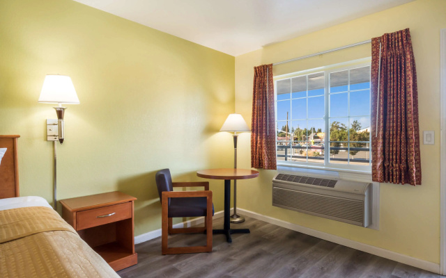photo 3 of Americas Best Value Inn Santa Rosa, CA