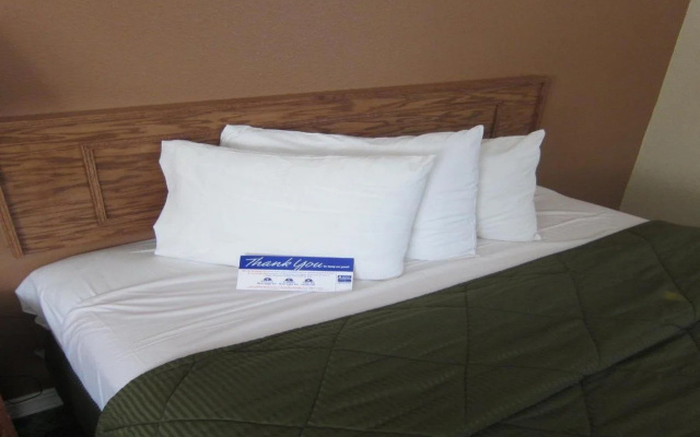 photo 2 of Pacific Best Inn