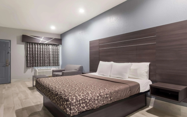 photo 4 of Americas Best Value Platinum Inn & Suites