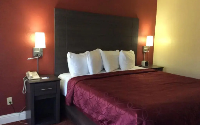 photo 4 of Americas Best Value Presidents Inn on Munras