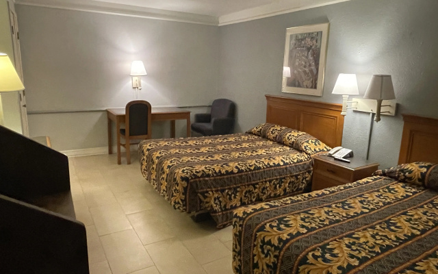 photo 3 of America's Inn - Houston