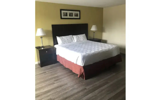 photo 4 of America's Inn