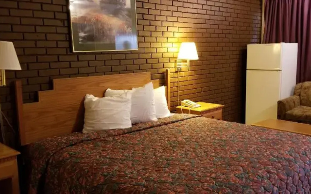 photo 2 of Americas Premier Inn