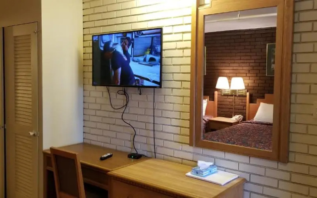 photo 5 of Americas Premier Inn