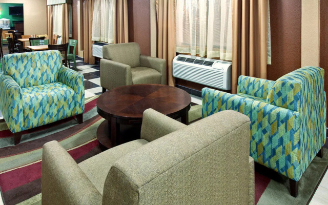 photo 2 of Americinn Council Bluffs