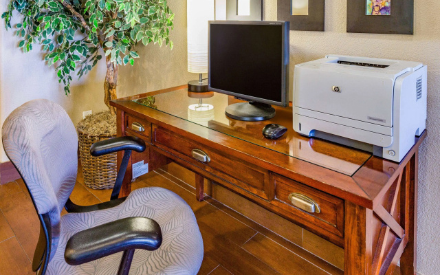 photo 5 of AmericInn by Wyndham Des Moines Airport