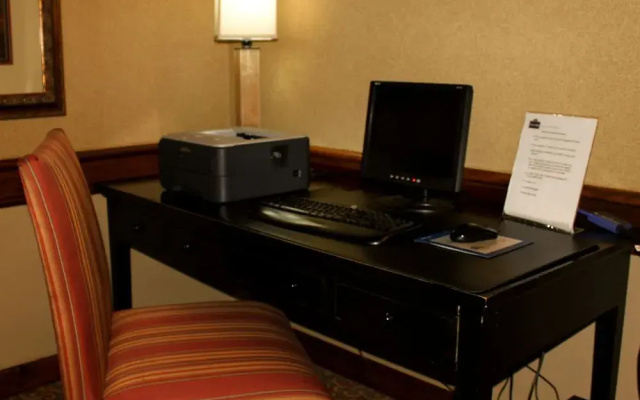 photo 3 of Comfort Inn & Suites Milford