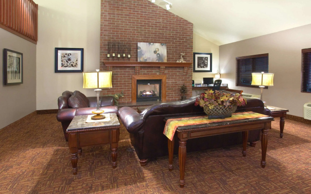 photo 2 of AmericInn by Wyndham New London