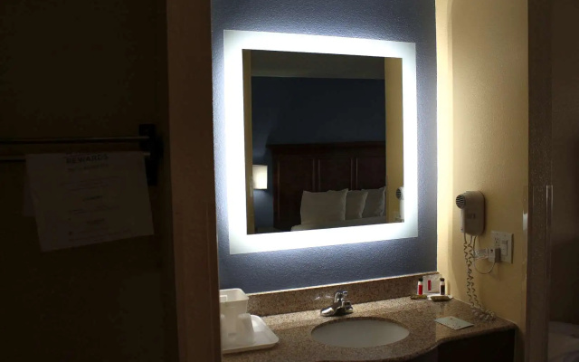 photo 5 of Days Inn by Wyndham Batavia Ohio