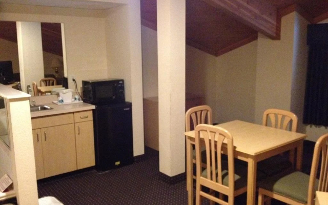 photo 2 of AmeriStay Waverly