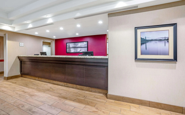 photo 2 of La Quinta Inn & Suites by Wyndham Coeur d`Alene