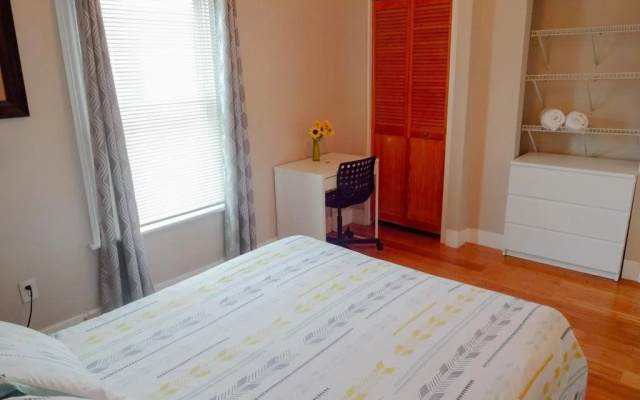 photo 3 of Amory Guest House