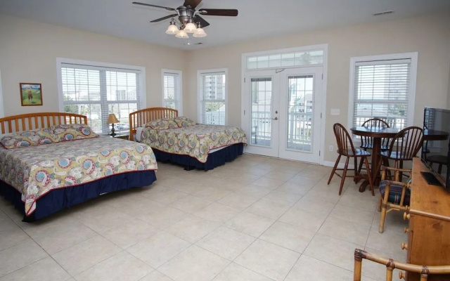 photo 3 of Amy's Oasis by RedAwning