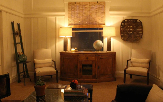 photo 2 of An Inn 2 Remember