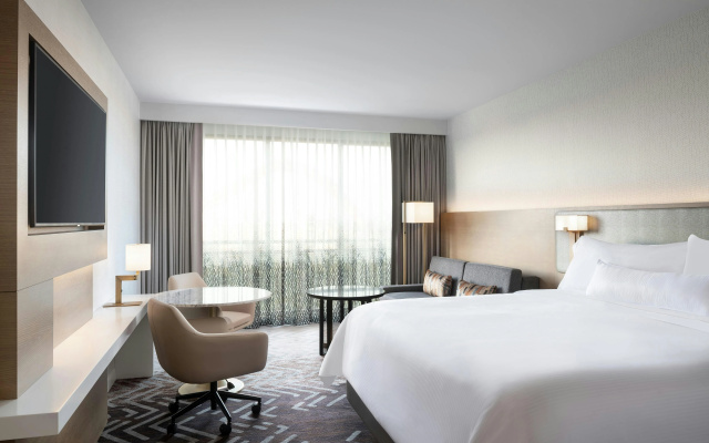 photo 4 of The Westin Anaheim Resort