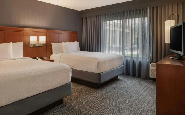 photo 2 of Courtyard by Marriott Anaheim Buena Park