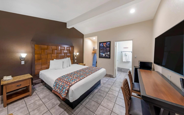 photo 5 of Anaheim Discovery Inn & Suites
