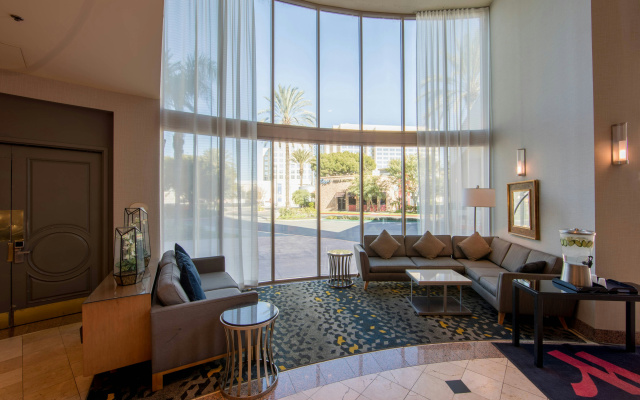 photo 3 of Anaheim Marriott Suites