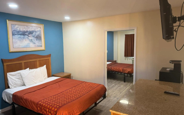 photo 2 of Anaheim National Inn