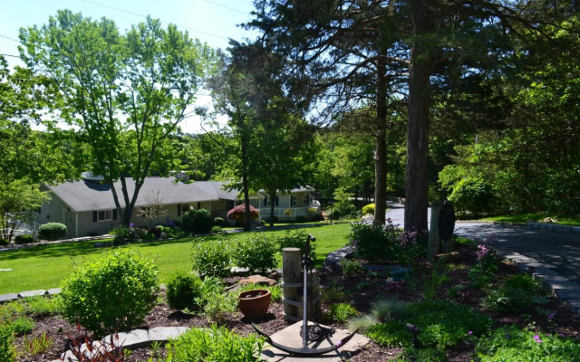 photo 5 of Anchor Inn on The Lake Bed and Breakfast