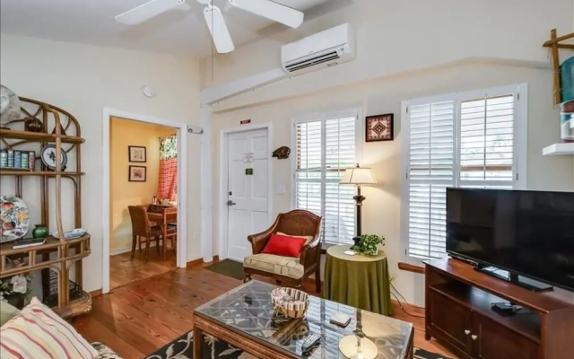 photo 5 of ANCHOR INN - Unit 1 apts