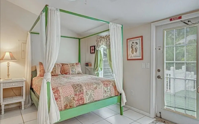 photo 4 of Anchor Inn - Unit 2 1 Bedroom Home