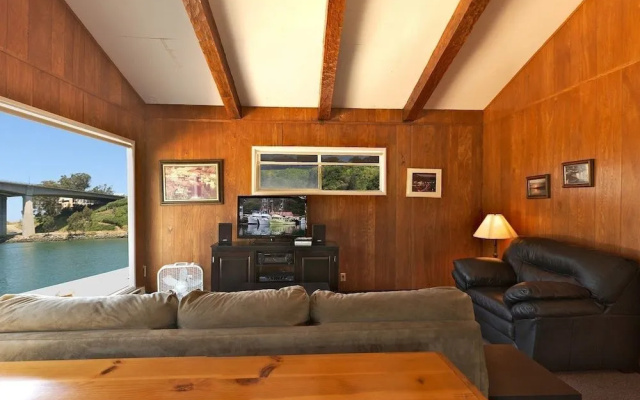 photo 4 of Anchor Lodge Motel