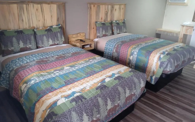 photo 2 of Aneth Lodge Budget 6
