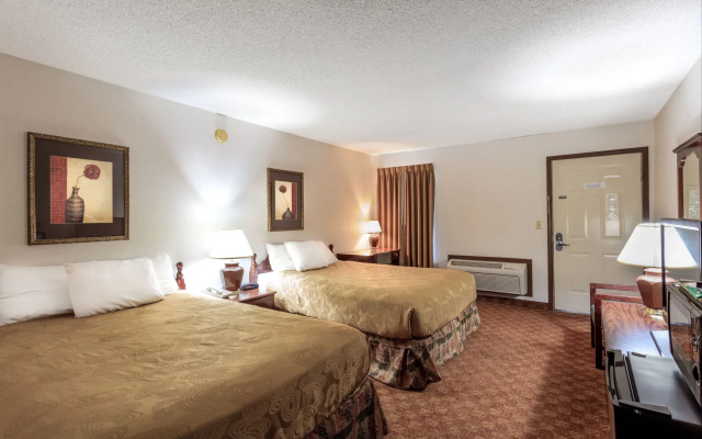 photo 3 of Angel Inn by the Strip