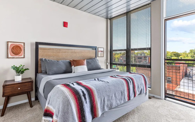 photo 2 of Ann Arbor City Club Apartments