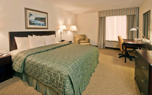 photo 2 of Ann Arbor Regent Hotel & Suites