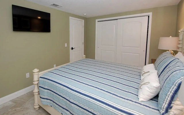 photo 4 of Anna Maria Island 1303 - 2