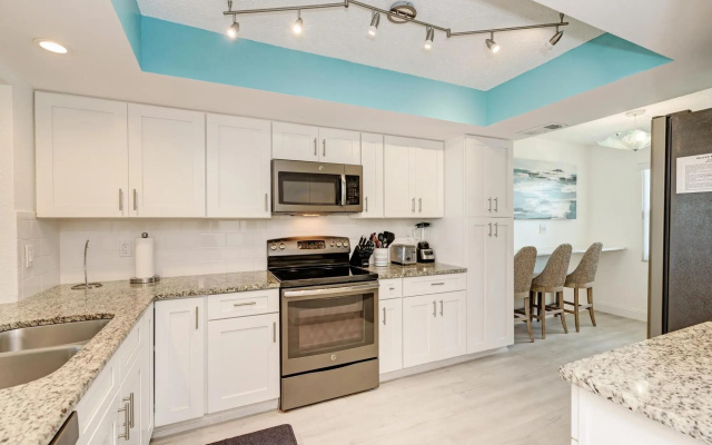 photo 2 of Anna Maria Island Absolute Anna Maria-private Beach Access-heated Pool-wi-fi