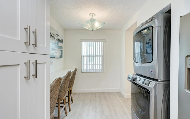 photo 3 of Anna Maria Island Absolute Anna Maria-private Beach Access-heated Pool-wi-fi