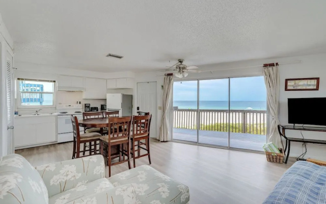 photo 5 of Anna Maria Island Beach Happy-direct Beach Front