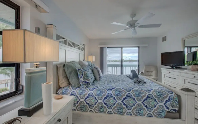 photo 3 of Beach Palms Unit 2B by Anna Maria