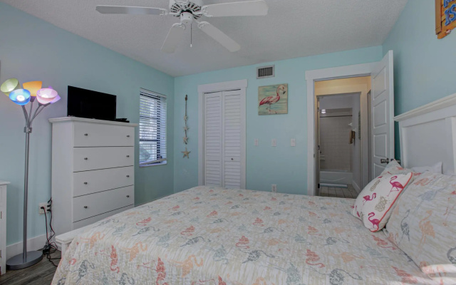 photo 2 of Anna Maria Island Beach Palms 7A