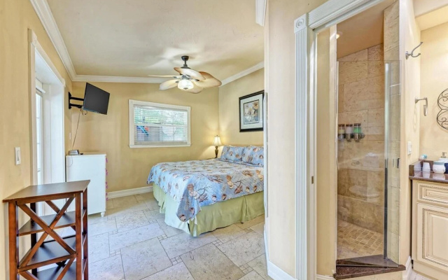 photo 3 of Anna Maria Island Edgewater Bungalow