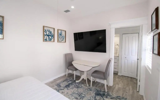 photo 4 of Seabreeze at Anna Maria Island Inn
