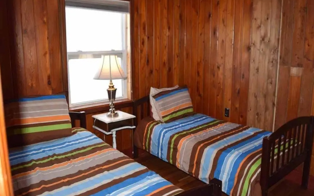 photo 5 of Anna's Cottage by RedAwning