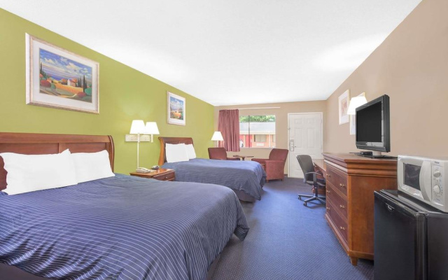 photo 5 of Anniston Inn & Suites