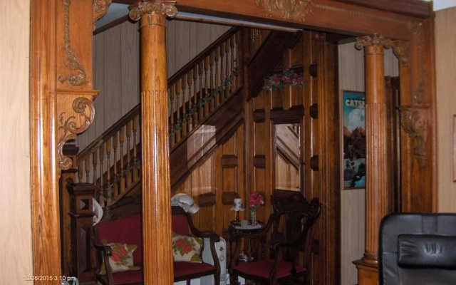 photo 2 of Antique Rose Inn Windham