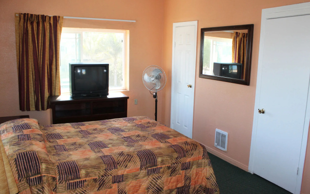 photo 3 of Antonio Hotel  Downtown Los Angeles near Hollywood