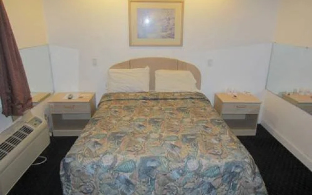 photo 4 of Apache Inn