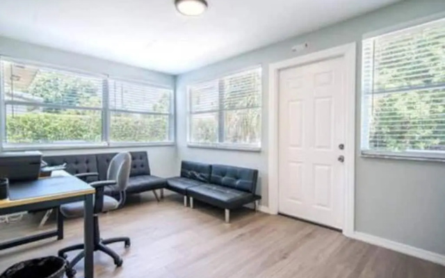 photo 2 of Apartment close to beach shopping center