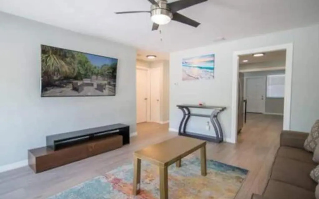 photo 3 of Apartment close to beach shopping center